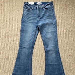 Stretch Frayed Hem Flared Jeans